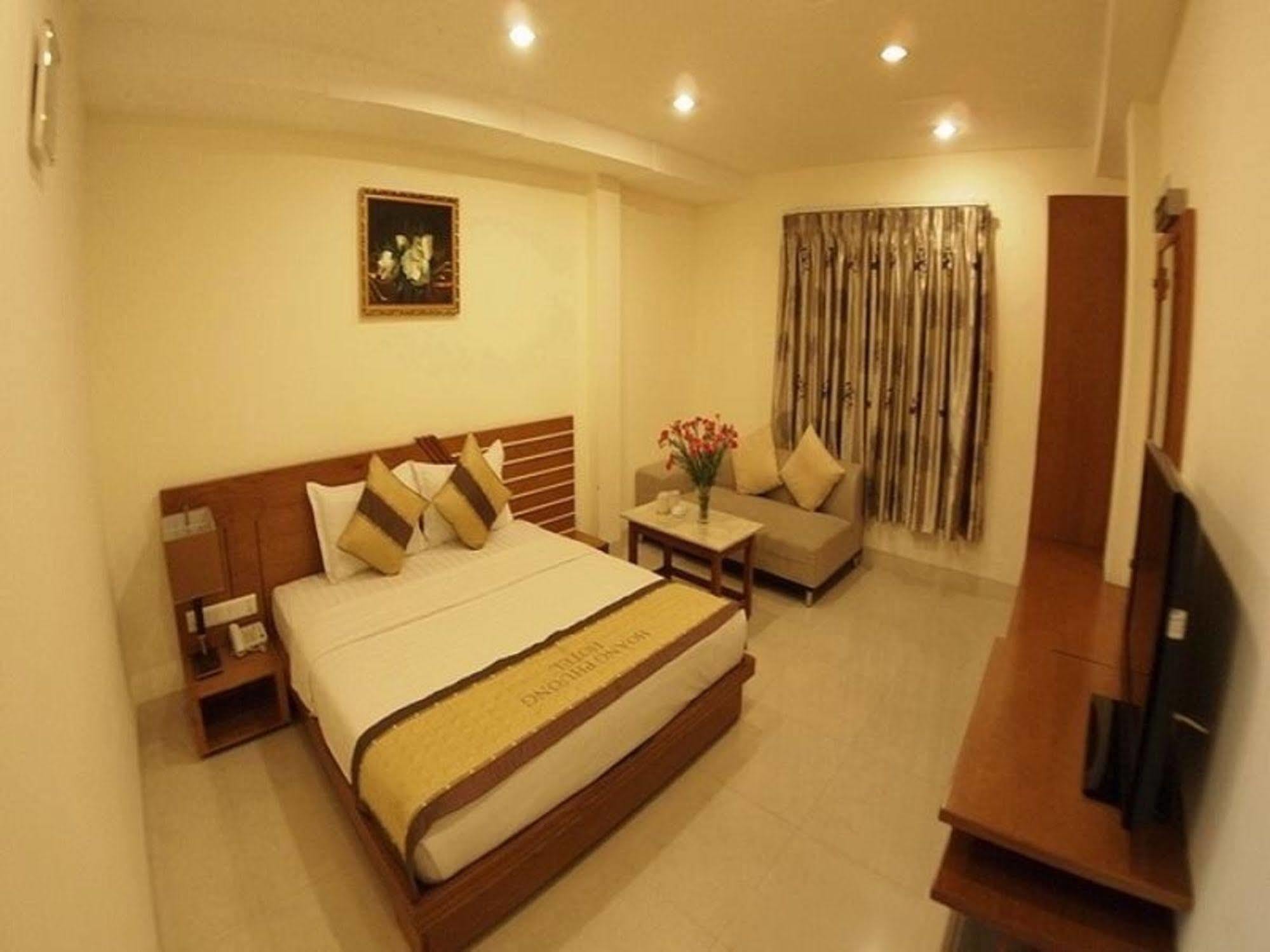 Ruby Saigon Hotel - Ben Thanh Ho Chi Minh City Exterior photo